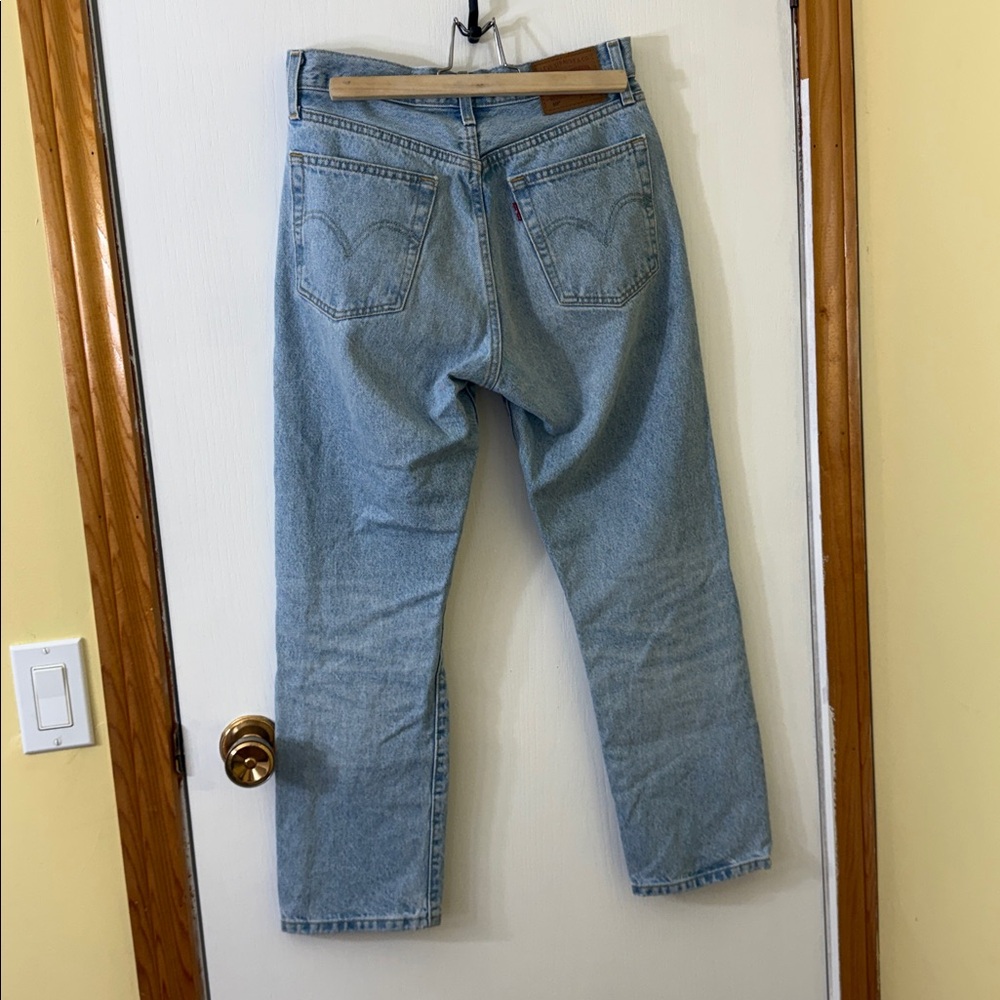 Vintage Levi’s 501 Original Fit Light Wash Button Fly Jeans- CCO PRICE DROP - Picture 3 of 6